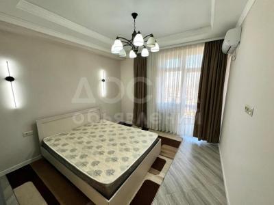 Продаю 2-комнатную квартиру, 65кв. м., этаж - 10/15, Жумабека/Уметалиева.