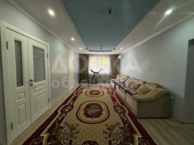 Продаю дом 5-ком. 118кв. м., этаж-1, 6-сот., стена кирпич, ж/м Кара-Жыгач.