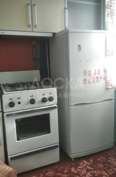 Сдаю 1-комнатную квартиру, 34кв. м., этаж - 1/4, 10 мкр.