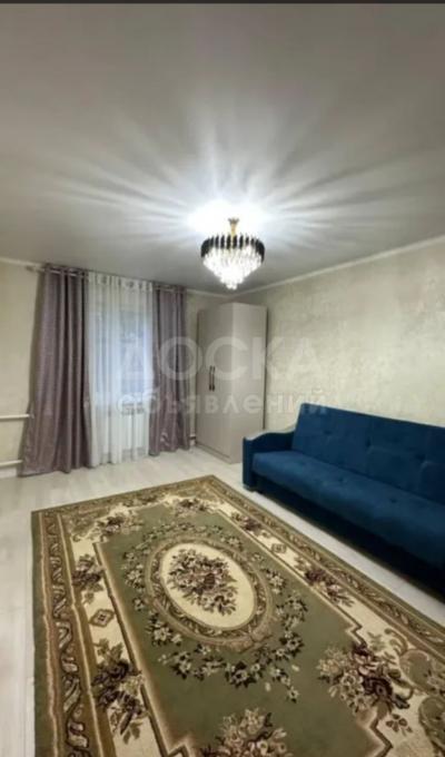 Сдаю 2-комнатную квартиру, 34кв. м., этаж - 1/2, аламедин-1.