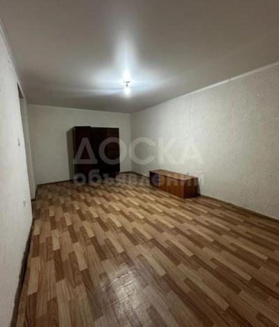 Сдаю 4-комнатную квартиру, 98кв. м., этаж - 1/1, таатан.