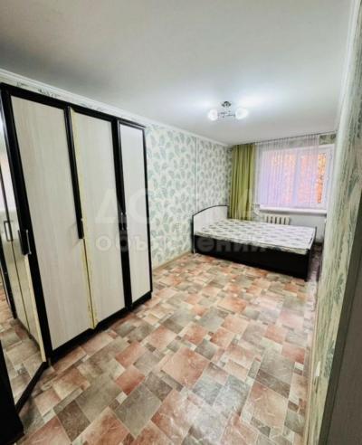 Сдаю 2-комнатную квартиру, 45кв. м., этаж - 3/4, политех.