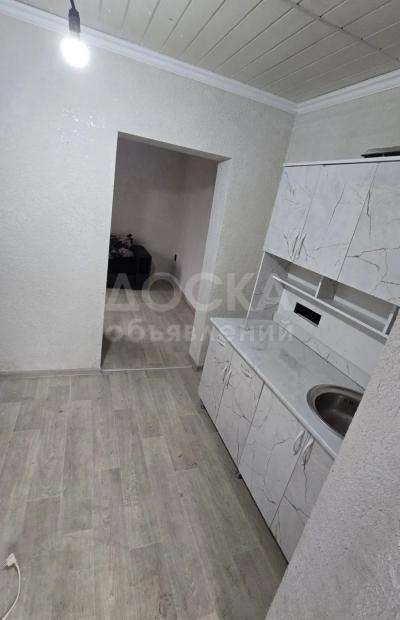 Сдаю 1-комнатную квартиру, 35кв. м., этаж - 1/1, ак тилек ж\м.