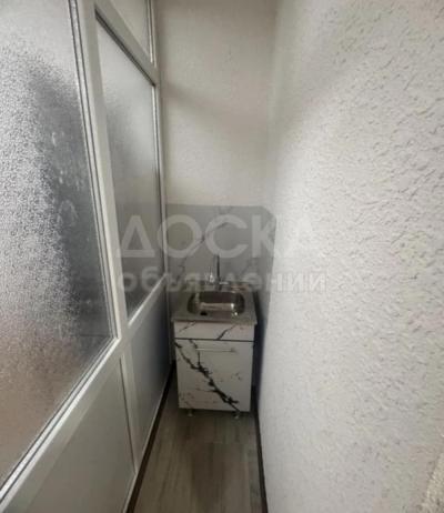 Сдаю 1-комнатную квартиру, 35кв. м., этаж - 1/1, Ак Босого.