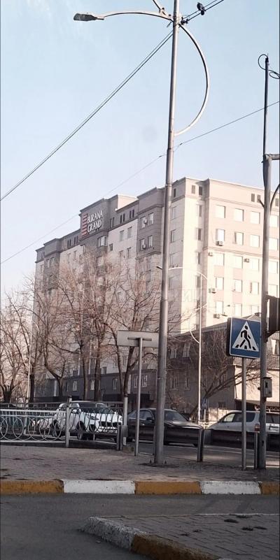 Сдаю 1-комнатную квартиру, 34кв. м., этаж - 7/10, жибек жолу фучика.