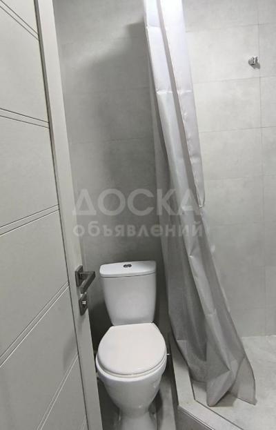 Сдаю 1-комнатную квартиру, 34кв. м., этаж - 1/4, кну.