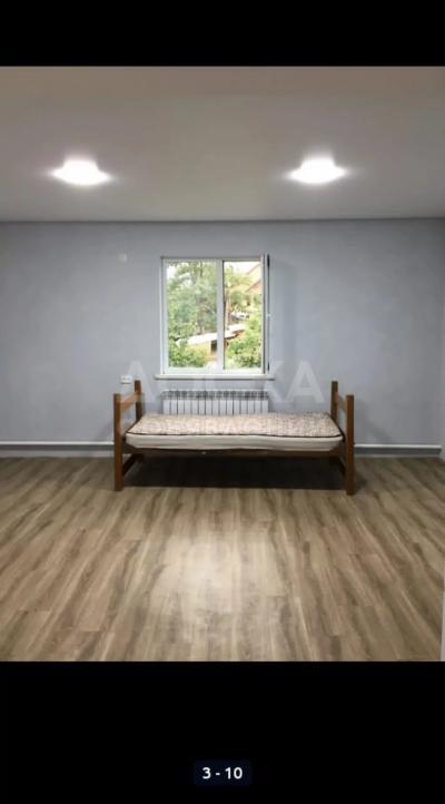 Сдаю 1-комнатную квартиру, 25кв. м., этаж - 1/2, Пишпек.