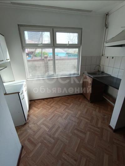 Сдаю 2-комнатную квартиру, 34кв. м., этаж - 4/4, Аламединский рынок.