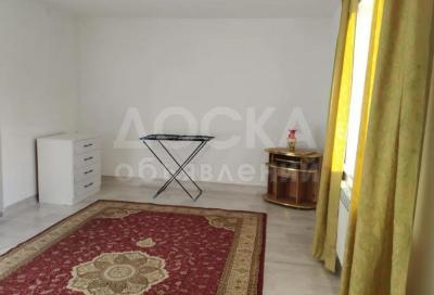 Сдаю 1-комнатную квартиру, 34кв. м., этаж - 2/2, Аламединский рынок.