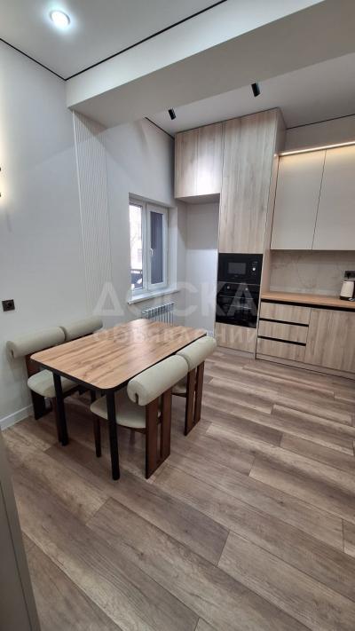 Продаю 3-комнатную квартиру, 103кв. м., этаж - 3/16, Золотой квадрат, ЖК "Венеция". ДДУ. 184000$.