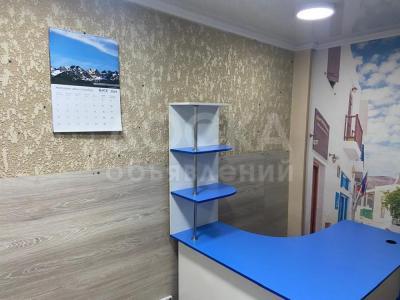 Продаю офисное помещение 80кв. м., Продаётся помещение расположенное по Чынгыза Айтматова, ниже Горького.