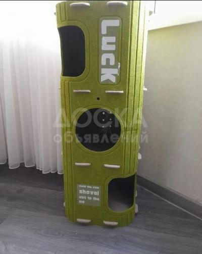 Игровой домик-дряпка для кошек из  фетра. НОВЫЙ.