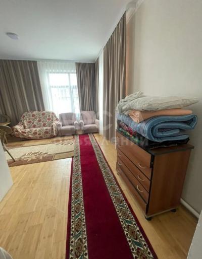 Сдаю 1-комнатную квартиру, 34кв. м., этаж - 2/3, Пишпек.