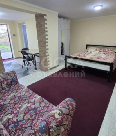 Сдаю 1-комнатную квартиру, 25кв. м., этаж - 1/1, гагарина/репина.