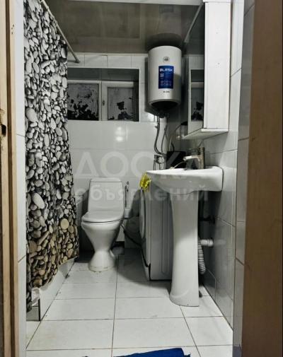 Сдаю 2-комнатную квартиру, 45кв. м., этаж - 1/4, Ошский рынок.