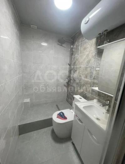 Сдаю 1-комнатную квартиру, 35кв. м., этаж - 2/3, пишпек.