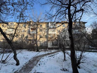 Продаю 2-комнатную квартиру, 47кв. м., этаж - 1/4, Байтик-Баатыра.