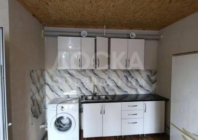 Сдаю 1-комнатную квартиру, 25кв. м., этаж - 1/2, аламединский рынок.