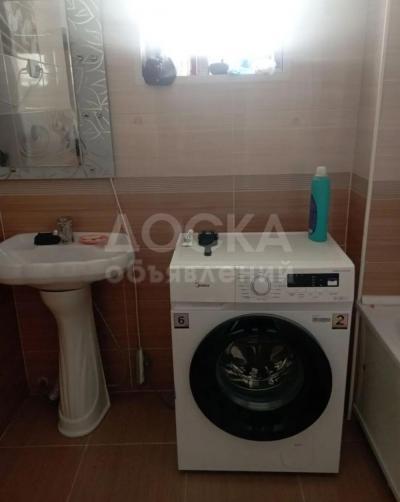 Сдаю 2-комнатную квартиру, 45кв. м., этаж - 2/12, пишпек.