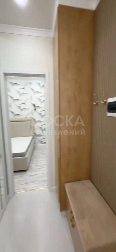 Сдаю 1-комнатную квартиру, 42кв. м., этаж - 7/9, кну.