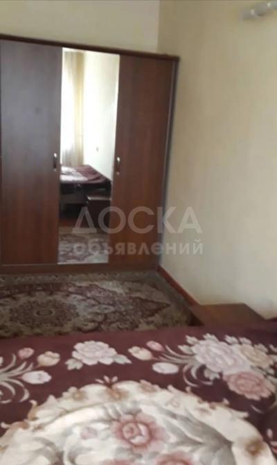 Сдаю 2-комнатную квартиру, 45кв. м., этаж - 3/5, золотой квадрат.