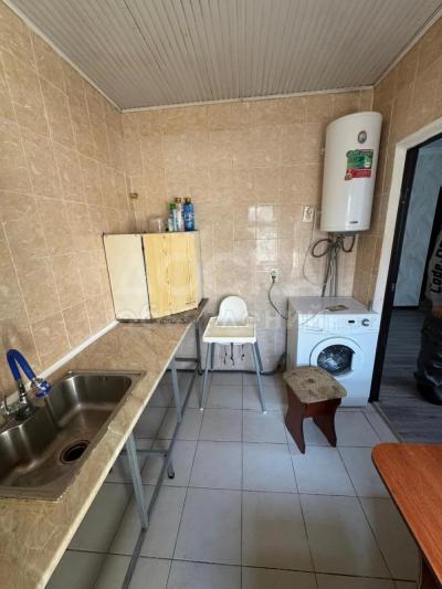 Сдаю 1-комнатную квартиру, 34кв. м., этаж - 2/2, аламединский рынок.