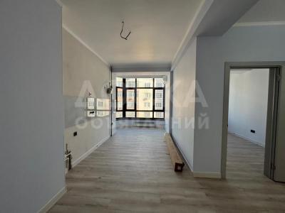 Продаю 1-комнатную квартиру, 50кв. м., этаж - 7/10, Верхний джал .