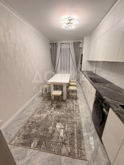 Сдаю 3-комнатную квартиру, 62кв. м., этаж - 2/6, Джал.