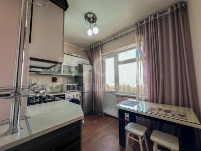 Продаю 1-комнатную квартиру, 43кв. м., этаж - 4/9, Таш Рабат.