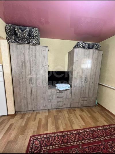 Сдаю 1-комнатную квартиру, 34кв. м., этаж - 1/2, Ак-Орго ж/м.