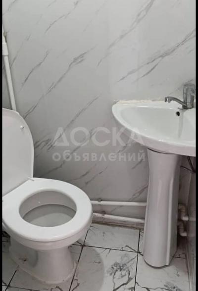 Сдаю 1-комнатную квартиру, 34кв. м., этаж - 1/1, заря.