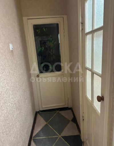 Сдаю 1-комнатную квартиру, 34кв. м., этаж - 3/4, 7 мкр.