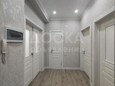 Продаю 2-комнатную квартиру, 66кв. м., этаж - 3/13, Средний джал.