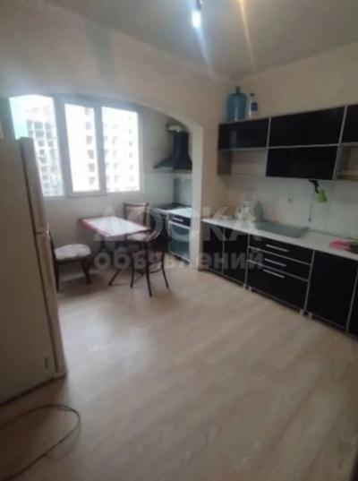 Сдаю 1-комнатную квартиру, 34кв. м., этаж - 1/1, улан-1.