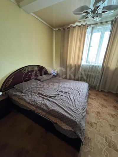 Продаю спальный гарнитур