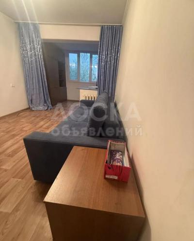 Сдаю 1-комнатную квартиру, 34кв. м., этаж - 3/4, 11 мкр.