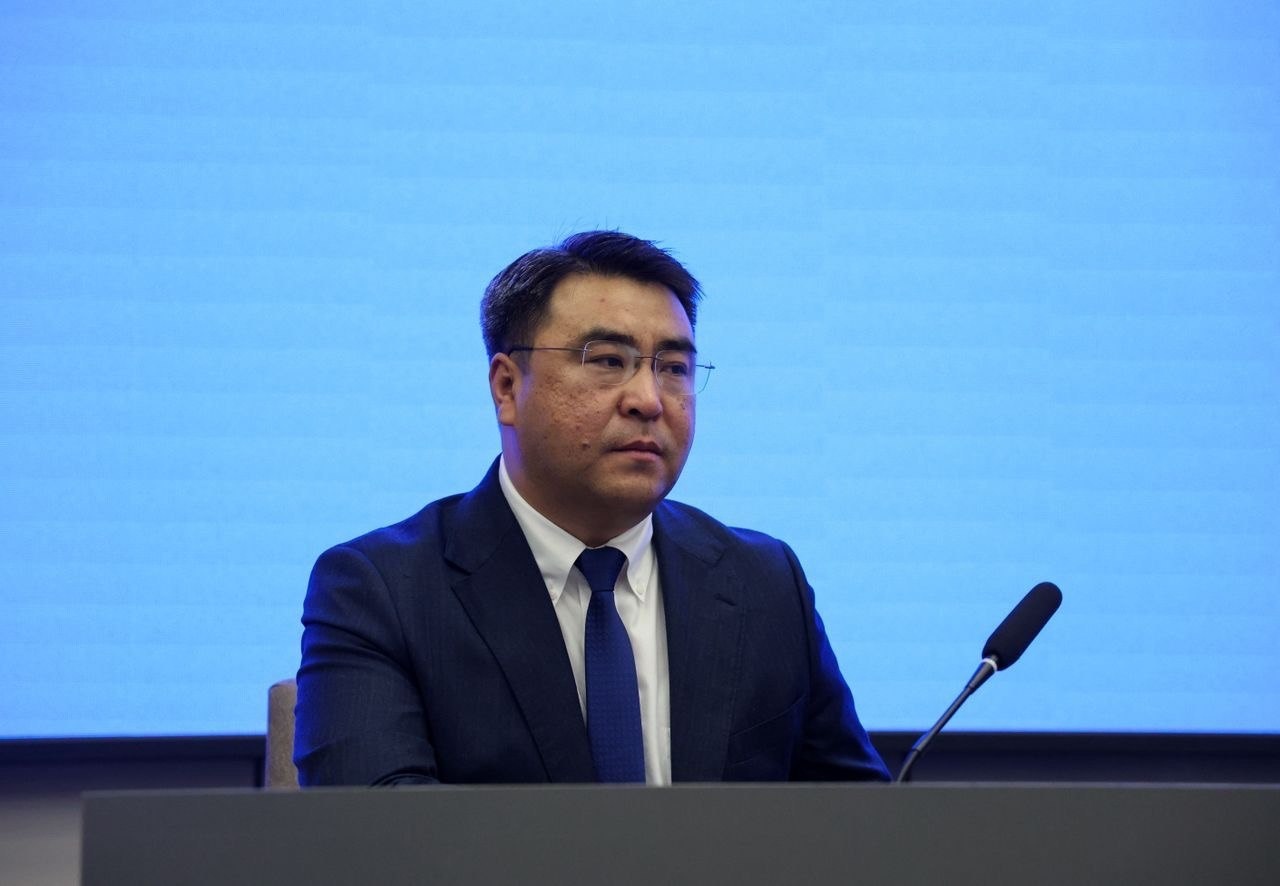 Жанар Акаев