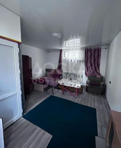 Сдаю 2-комнатную квартиру, 45кв. м., этаж - 2/2, Западный Автовокзал.