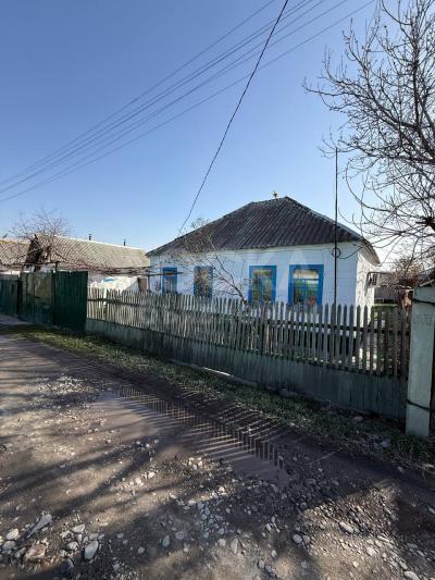 Продаю дом 4-ком. 65кв. м., этаж-1, 9-сот., стена саман, 110-й квартал .