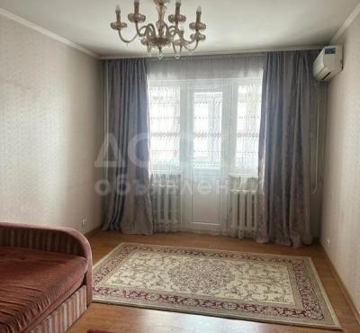 Сдаю 2-комнатную квартиру, 34кв. м., этаж - 3/5, 8 мкр.