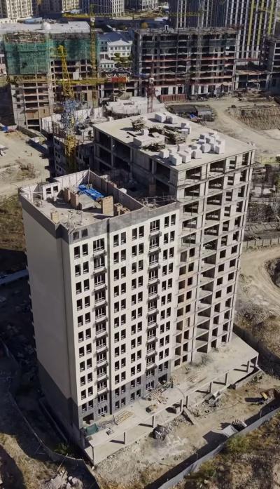 Продаю 3-комнатную квартиру, 98кв. м., этаж - 10/16, Асанбай .