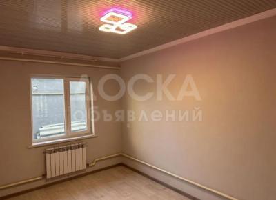 Сдаю 1-комнатную квартиру, 35кв. м., этаж - 1/1, аламединский рынок.