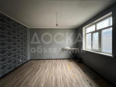 Продаю 1-комнатную квартиру, 22кв. м., этаж - 2/2, Салиева/Осмонкула.