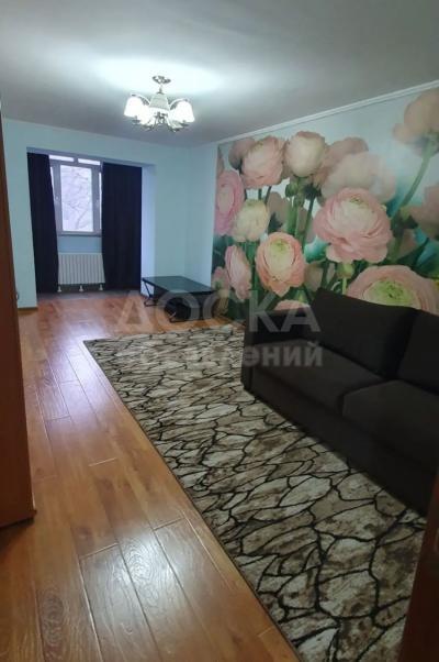 Сдаю 2-комнатную квартиру, 45кв. м., этаж - 4/5, филармония.