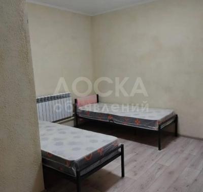 Сдаю 1-комнатную квартиру, 34кв. м., этаж - 1/1, красный строитель.