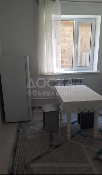 Сдаю 1-комнатную квартиру, 34кв. м., этаж - 2/2, тоголок молдо.