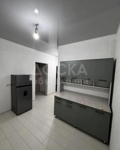 Сдаю 2-комнатную квартиру, 45кв. м., этаж - 1/1, арча бешик ж/м.