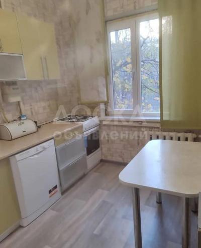 Сдаю 1-комнатную квартиру, 34кв. м., этаж - 6/9, Аламедин 1.