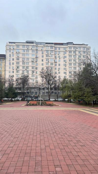 Продаю 5-комнатную квартиру, 140кв. м., этаж - 12/14, Исанова/Рыскулова. Ск Бабек ЛТД. 238000$.