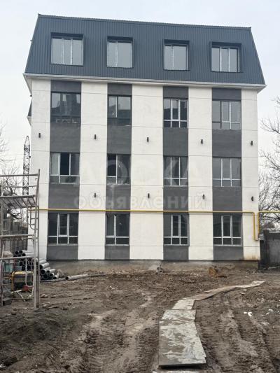 Продаю 2-комнатную квартиру, 47кв. м., этаж - 4/4, мкр Аламедин-1.